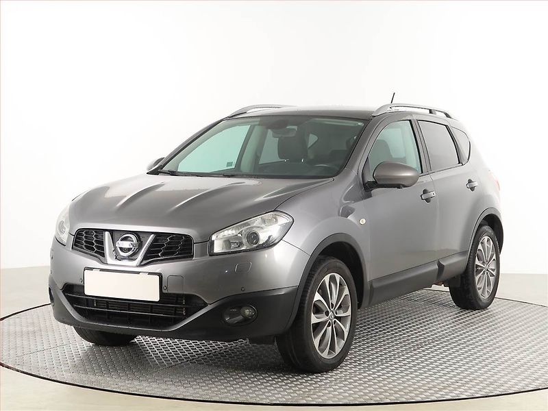 Nissan Qashqai (2013) 1.6 dCi, 4X4, Navi, Xenony - fotka 2 z 17