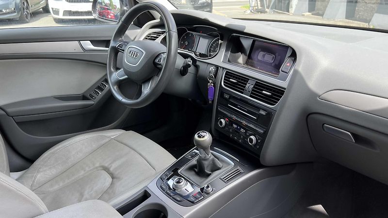 Audi A4 Avant B8 2.0 TDi 110 kW PO ROZVODECH - fotka 11 z 17