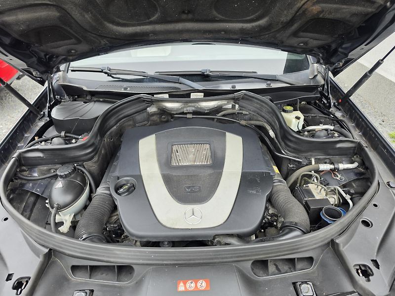 Mercedes-Benz GLK 350 i V6 4-MATIC Designo  - fotka 14 z 15