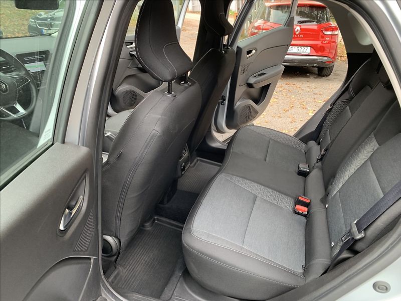 Renault Captur 1,3 TCE ZEN,ČR,1.MAJ,SERVISKA - fotka 17 z 19