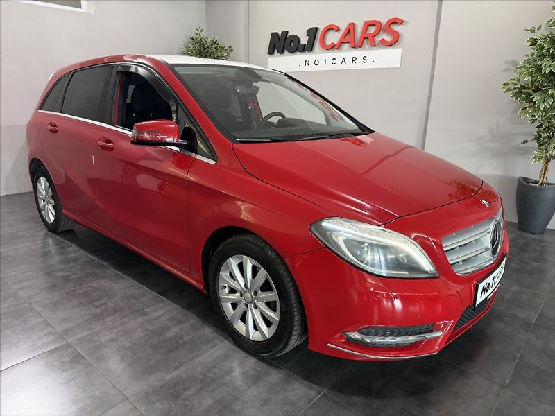 Mercedes-Benz Třídy B 1,8   CDi BI-XEN NAVI VÝHŘEV - fotka 2 z 40