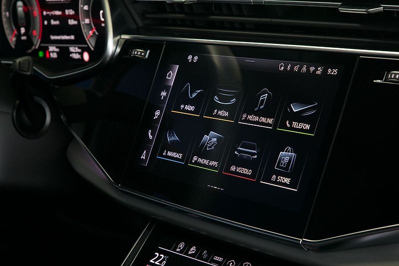 Audi Q7 3.0TDI 210kW S-line Web ZÁRUKA - fotka 30 z 50