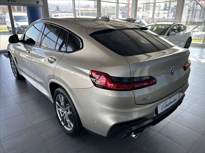 BMW X4 2,0   xDrive,ČR,M-PAKET,SERVIS - fotka 4 z 38