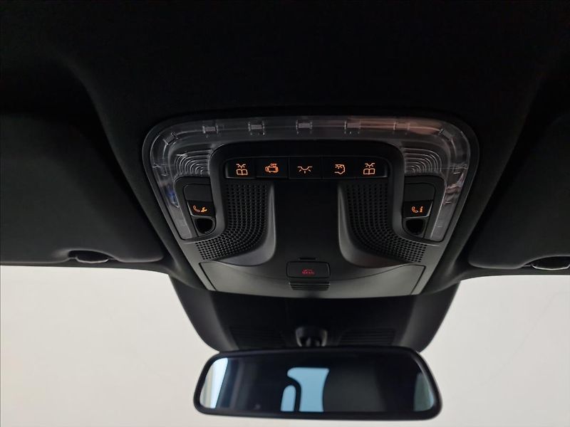 Mercedes-Benz Třídy V 300 d AVANTGARDE AIRMATIC - fotka 18 z 25