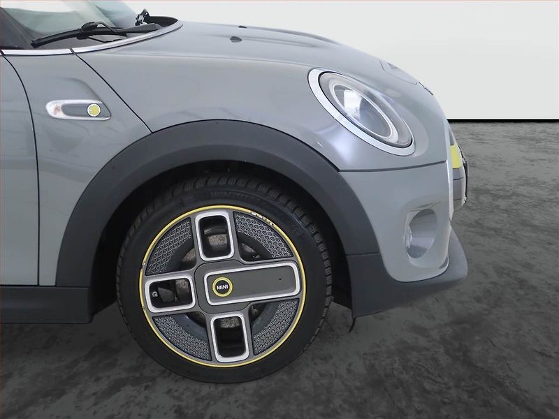 Mini Ostatní (2020) Cooper SE 32 kWh, SoH 96% - fotka 15 z 20