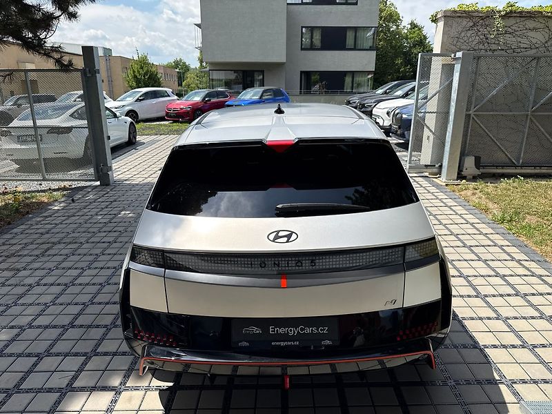 Hyundai Ioniq 5 N Everyday 84 kWh - fotka 39 z 42