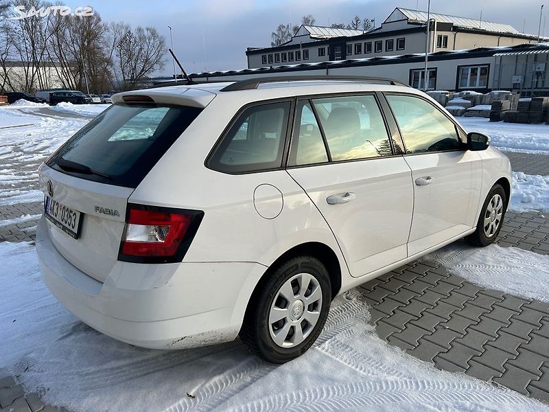 Škoda Fabia (2017) 1.0 Mpi 55 KW - fotka 6 z 21