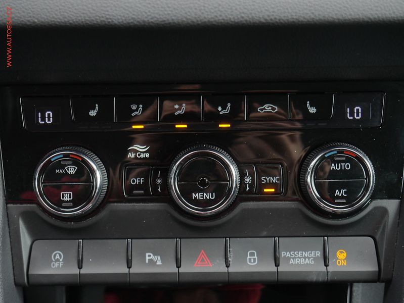 Škoda Karoq (2022) 2.0 TDi 4x4, Style, DSG, LED - fotka 16 z 27