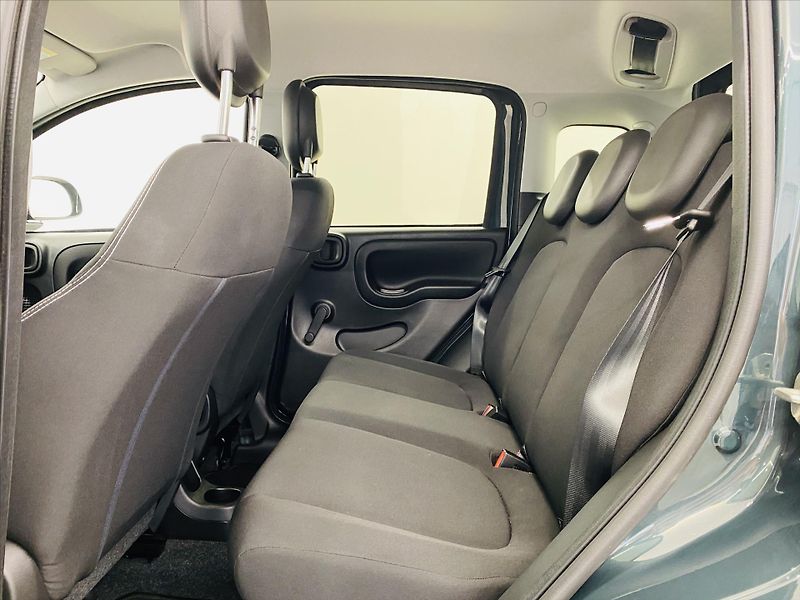 Fiat Panda 1,0 Hybrid - fotka 6 z 23