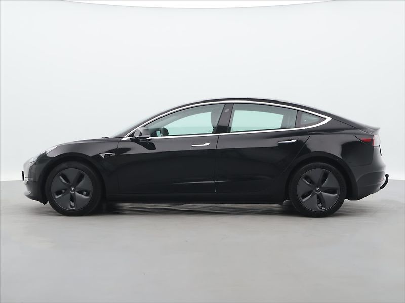 Tesla Model 3 Std Range Plus 52kWh - fotka 4 z 27