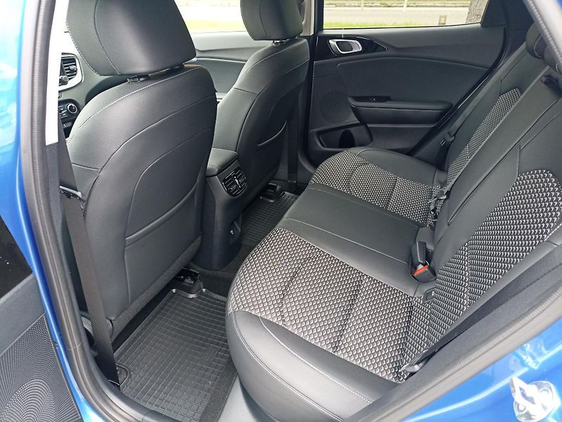 Kia XCeed 1.6 T-GDi 7DCT  Exclusive  - fotka 6 z 15