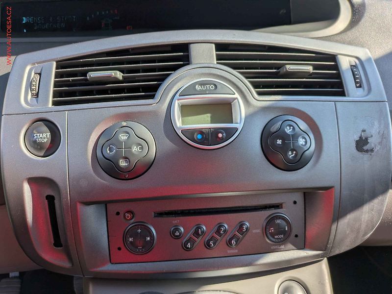 Renault Grand Scénic (2006) 1.9dCi, Klimatizace - fotka 11 z 14