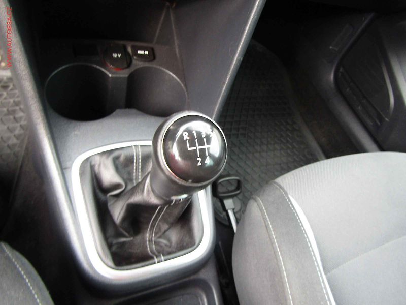 Volkswagen Polo (2013) 1.2 TSi, Ac, tempo, park - fotka 16 z 18