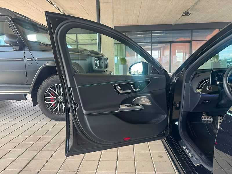 Mercedes-Benz Třídy E 300de 4M kombi AMG linie - fotka 9 z 21