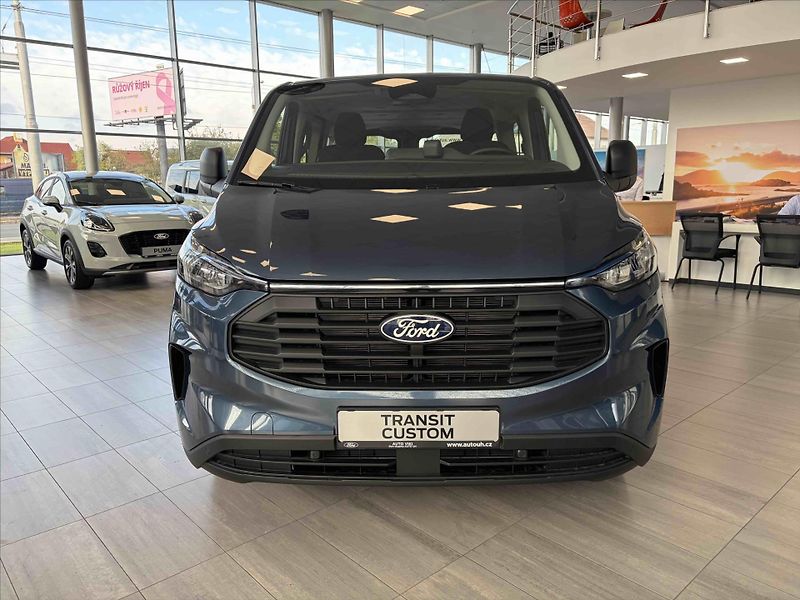 Ford Transit Custom 2,0 2.0 EcoBlue (81kW/110k)  T - fotka 2 z 13