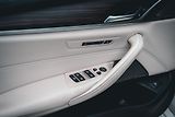BMW Řada 5 (2017) M550i xDrive ČR  - náhled 42