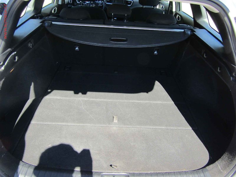 Kia Ceed (2019) 1.6 CRDi, ČR, AC, tempo - fotka 7 z 18