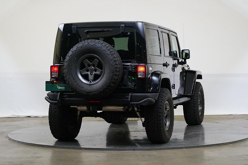 Jeep Wrangler - fotka 2 z 28