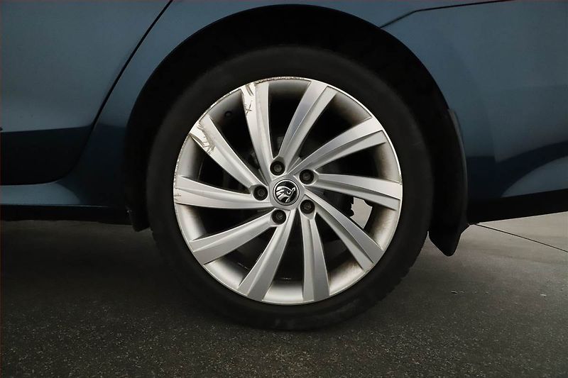 Škoda Octavia (2021) Style Plus 1.4 TSI iV - fotka 12 z 30