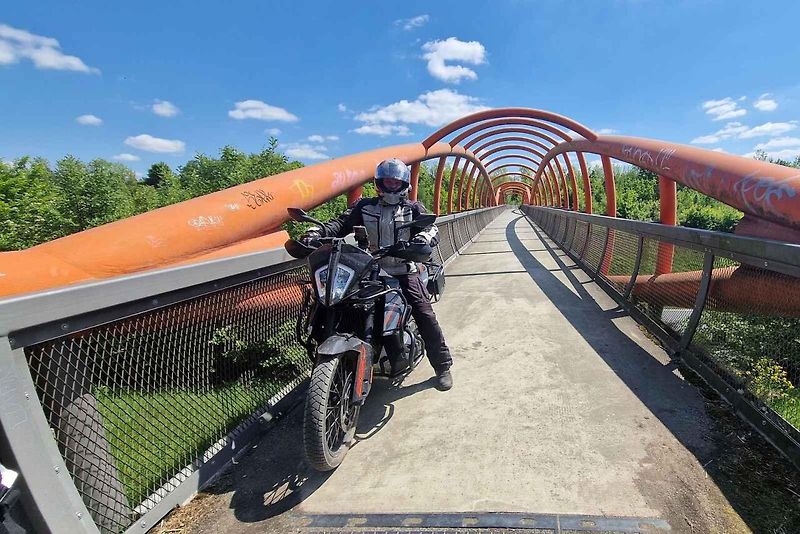 Motorkáři objevují Česko s aplikací Motokeška.