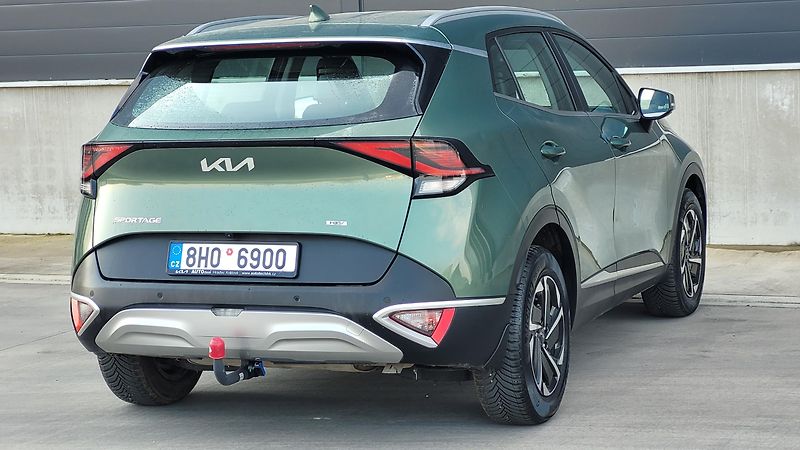 Kia Sportage 1,6i HEV - fotka 12 z 24