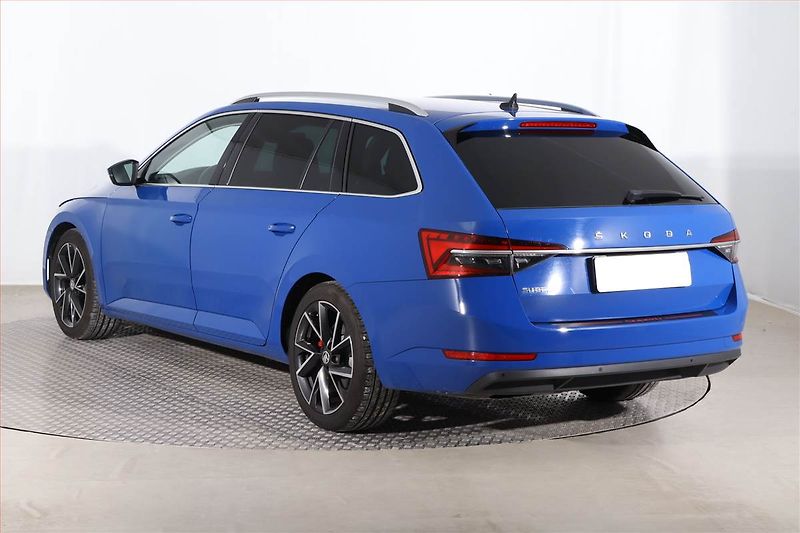 Škoda Superb (2019) Style 2.0 TDI, Automat - fotka 4 z 32