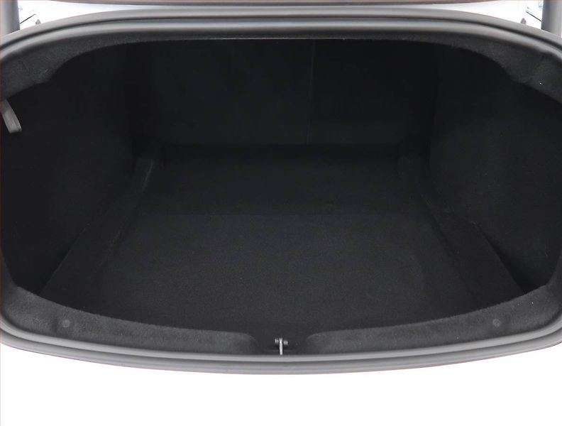 Tesla Model 3 (2023) Standard Range 60kWh, SoH 98% - fotka 13 z 32
