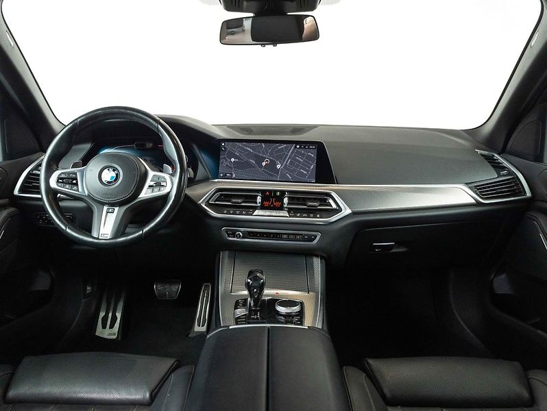 BMW X5 xDrive30d - fotka 12 z 22
