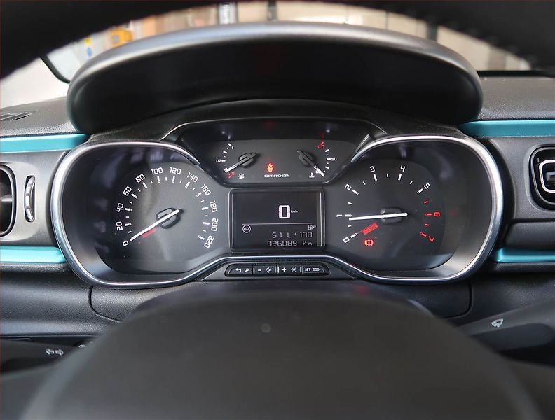 Citroën C3 (2021) 1.2 PureTech, Serv.kniha - fotka 11 z 17