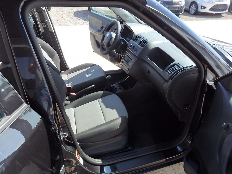 Škoda Fabia COMBI 1.4 16V ASR, KLIMA - fotka 10 z 13