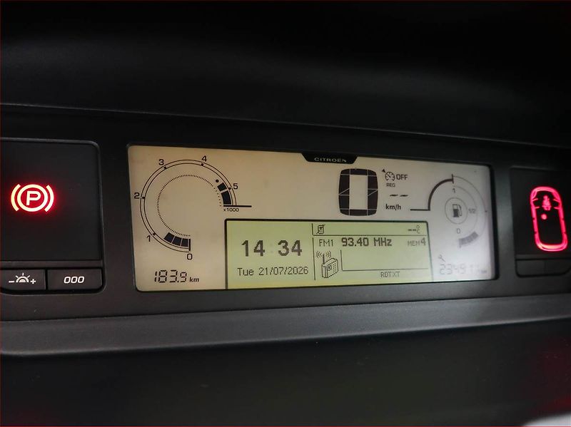 Citroën C4 Picasso (2013) 1.6 HDi, Serv.kniha, nová STK - fotka 11 z 19