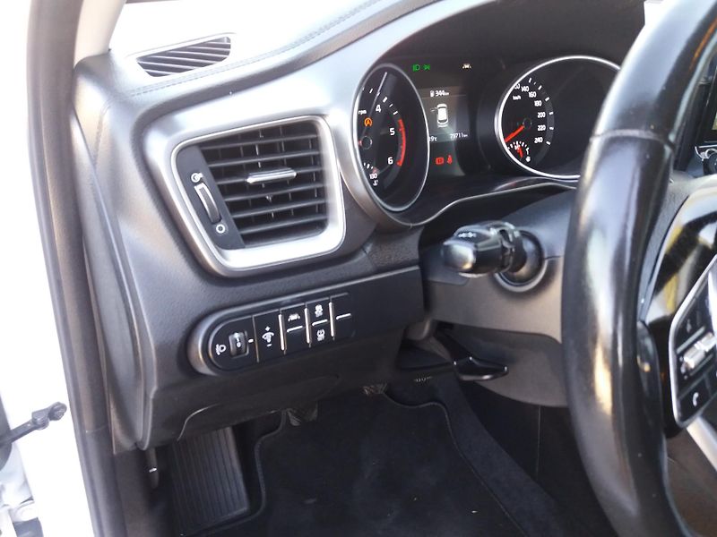 Kia Ceed 1.6CRDi,100kW,1.MAJITEL-ČR!! - fotka 13 z 29