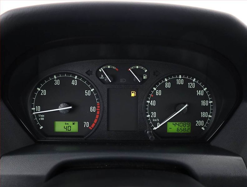 Škoda Fabia (2004) 1.2 12V, nová STK, CZ doklady - fotka 8 z 13
