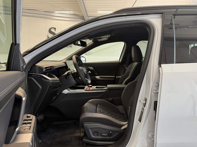 Jeep Compass (2026) Summit e-Hybrid Plug-in 225k e - fotka 17 z 24