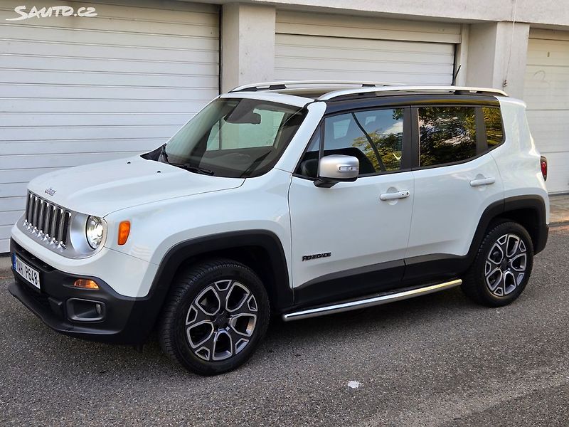 Jeep Renegade (2015) 2.0 CRD 4x4 Limited Aut Pano - fotka 2 z 43