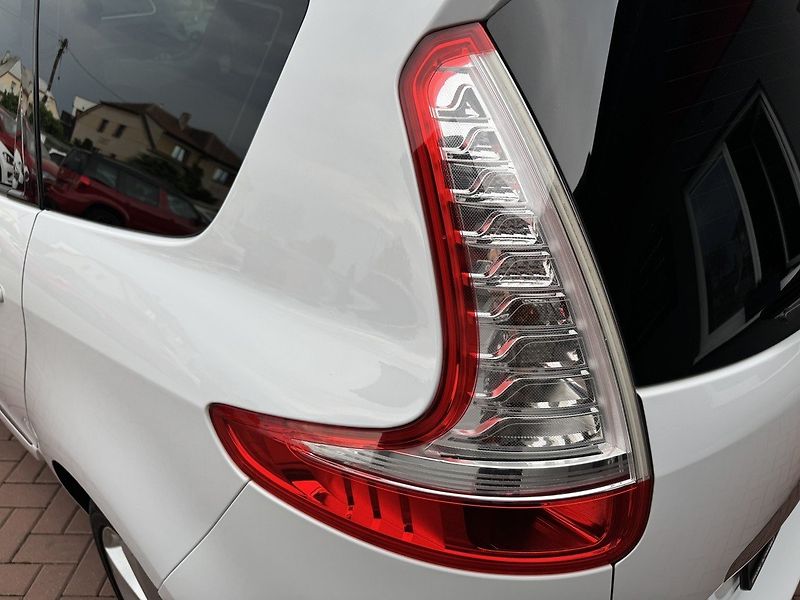 Renault Scénic (2013) 1.5dCi Digi Klima Polokůže - fotka 42 z 48