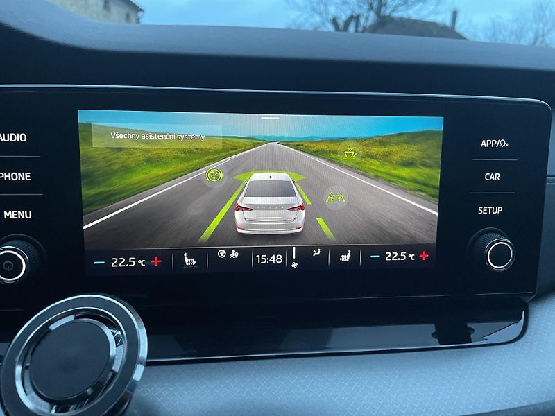 Škoda Octavia (2021) 1.5 Tsi 110 kw Ambition  - fotka 17 z 26