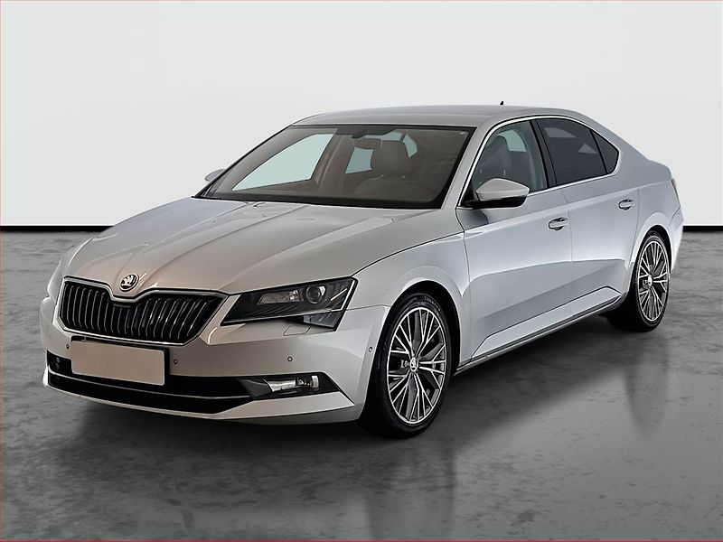 Škoda Superb (2015) Style 2.0 TDI, Kůže, Navi - fotka 2 z 19
