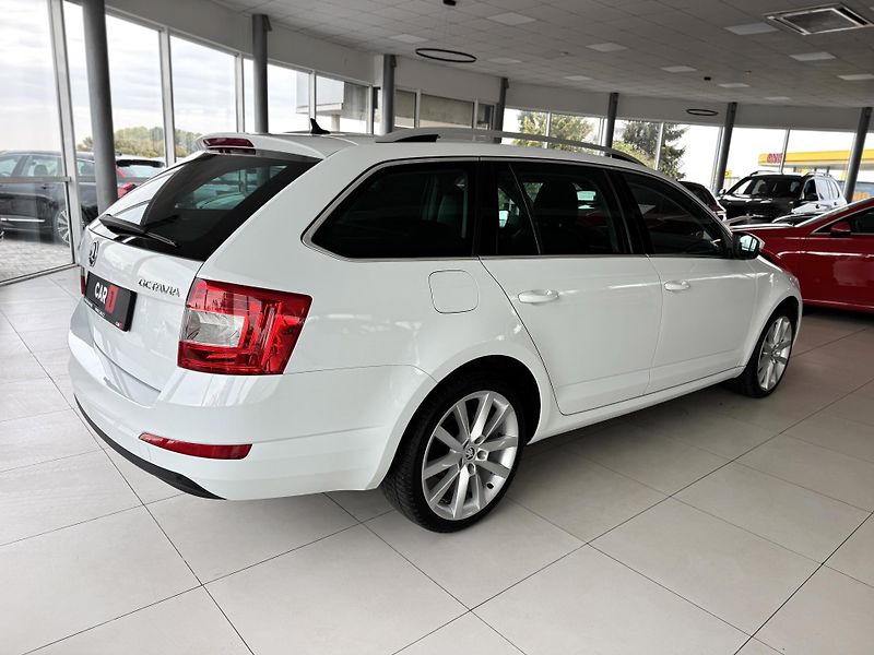 Škoda Octavia 2,0TDI DSG*Navi*Xenon*Kamera - fotka 5 z 36