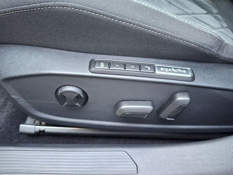Volkswagen Golf (2022) Variant Style 1,5TSi 96kW - fotka 31 z 35
