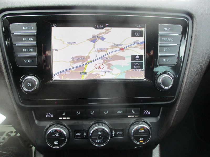 Škoda Octavia SCOUT 2.0TDi RS 135kW DSG - fotka 17 z 46