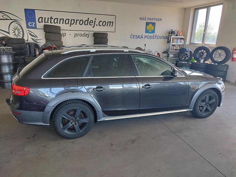 Audi A4 Allroad (2012) 2,0TDI,LED,ALU,TAŽNÝ,MAN,4X4 - fotka 4 z 25