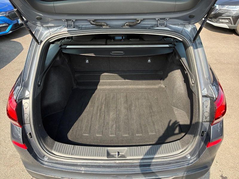 Hyundai i30 (2022) FAMILY COMFORT 1.0TGDI 88kW CZ - fotka 6 z 11