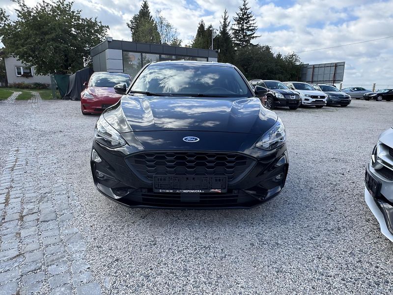 Ford Focus (2018) 2.0TDCi 110KW 1.Majitel ST  - fotka 9 z 27