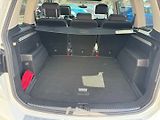 Volkswagen Touran (2017) Comfortline 2.0 TDI 110kW DSG - náhled 24