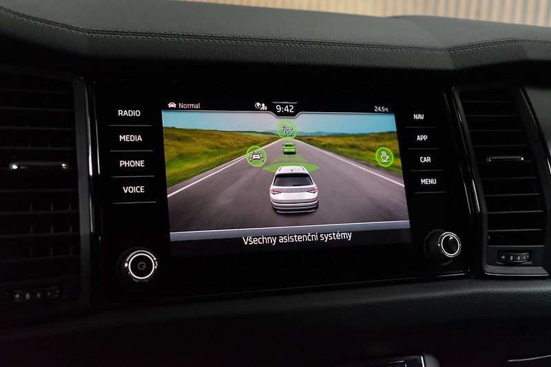 Škoda Kodiaq 1.5 TSI SPORTLINE*DSG*DPH*ČR 1 - fotka 33 z 43