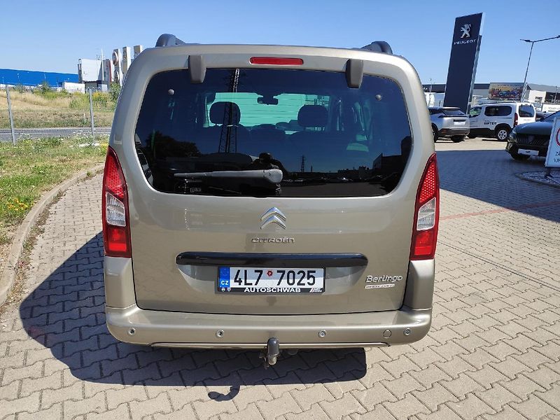 Citroën Berlingo (2014) MULTISPACE EXCLUSIVE 1.6HDI TZ - fotka 13 z 31
