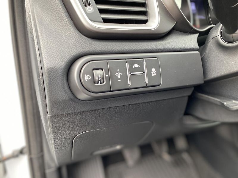 Kia Ceed 1.0 T-GDI 88 kW - fotka 12 z 23