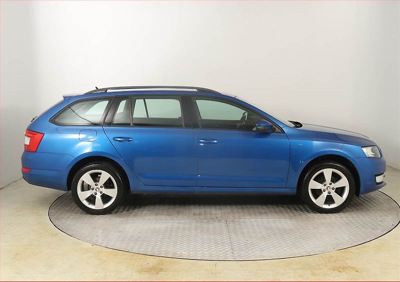 Škoda Octavia (2016) Ambition Plus 1.4 TSI, ČR - fotka 6 z 21