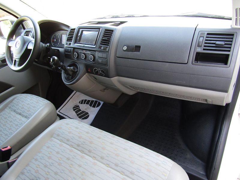 Volkswagen Transporter (2011) 2.0 TDI 84kW  LONG 9 MíST - fotka 22 z 34